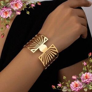 Geometric Style Hollow Out Open Bracelet